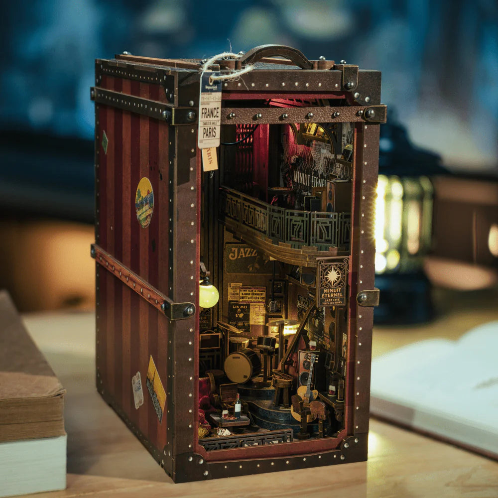 Eternal Midnight Paris - Book Nook