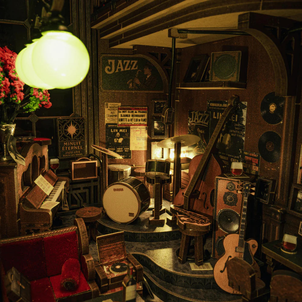 Eternal Midnight Paris - Book Nook