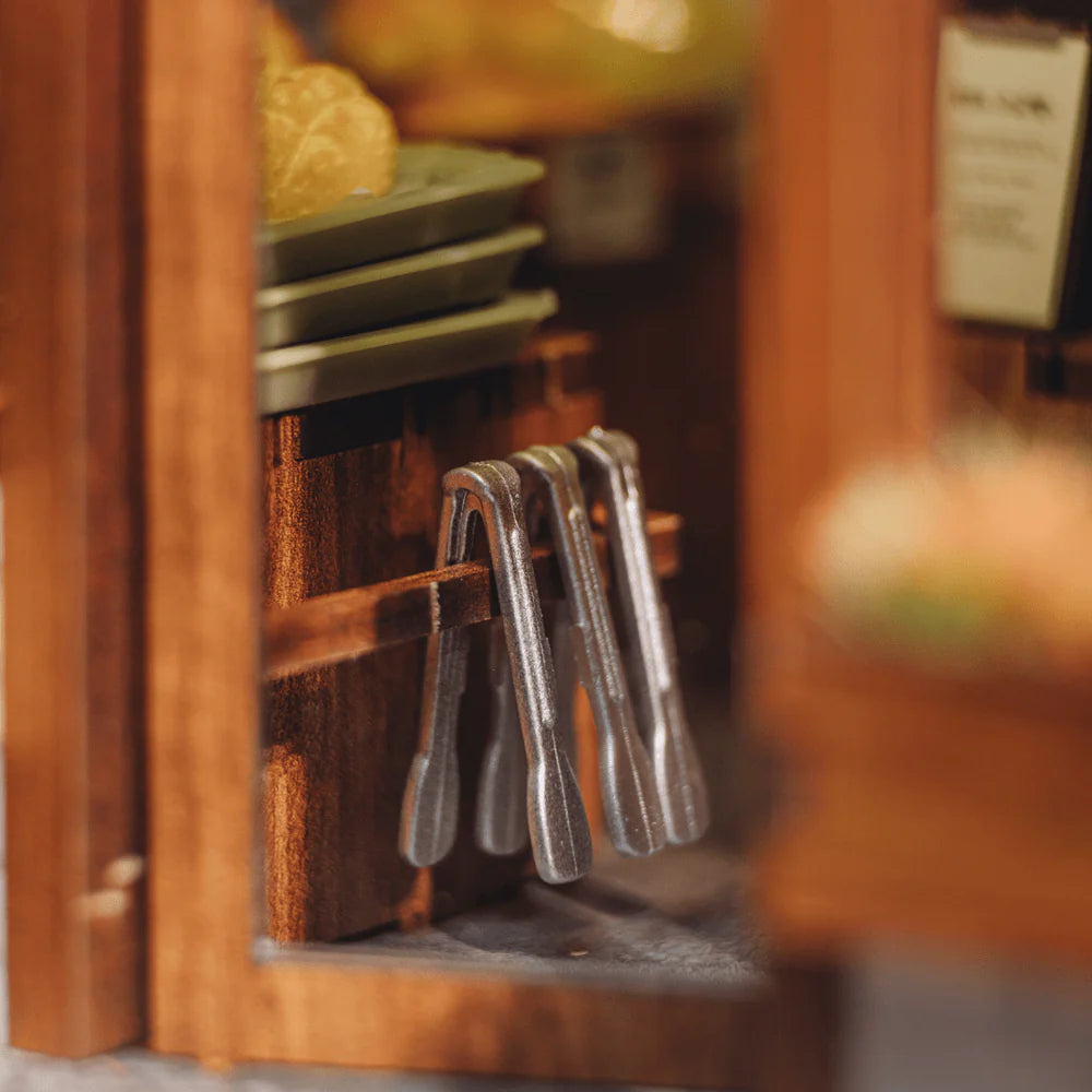 Ikseong-dong Hanok Salt Bread Bakery - Miniaturhaus