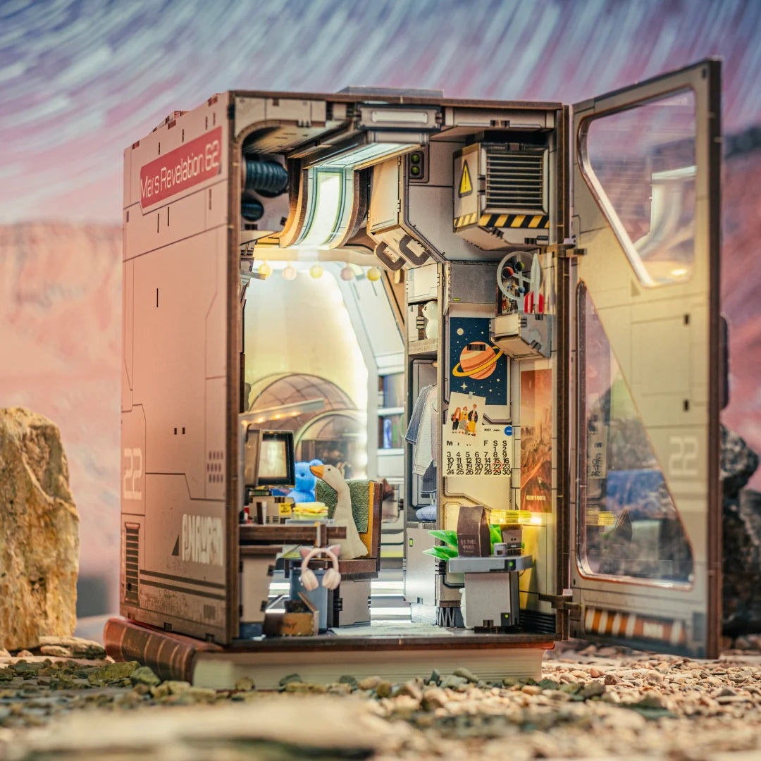Mars Revelation 62 - Book Nook