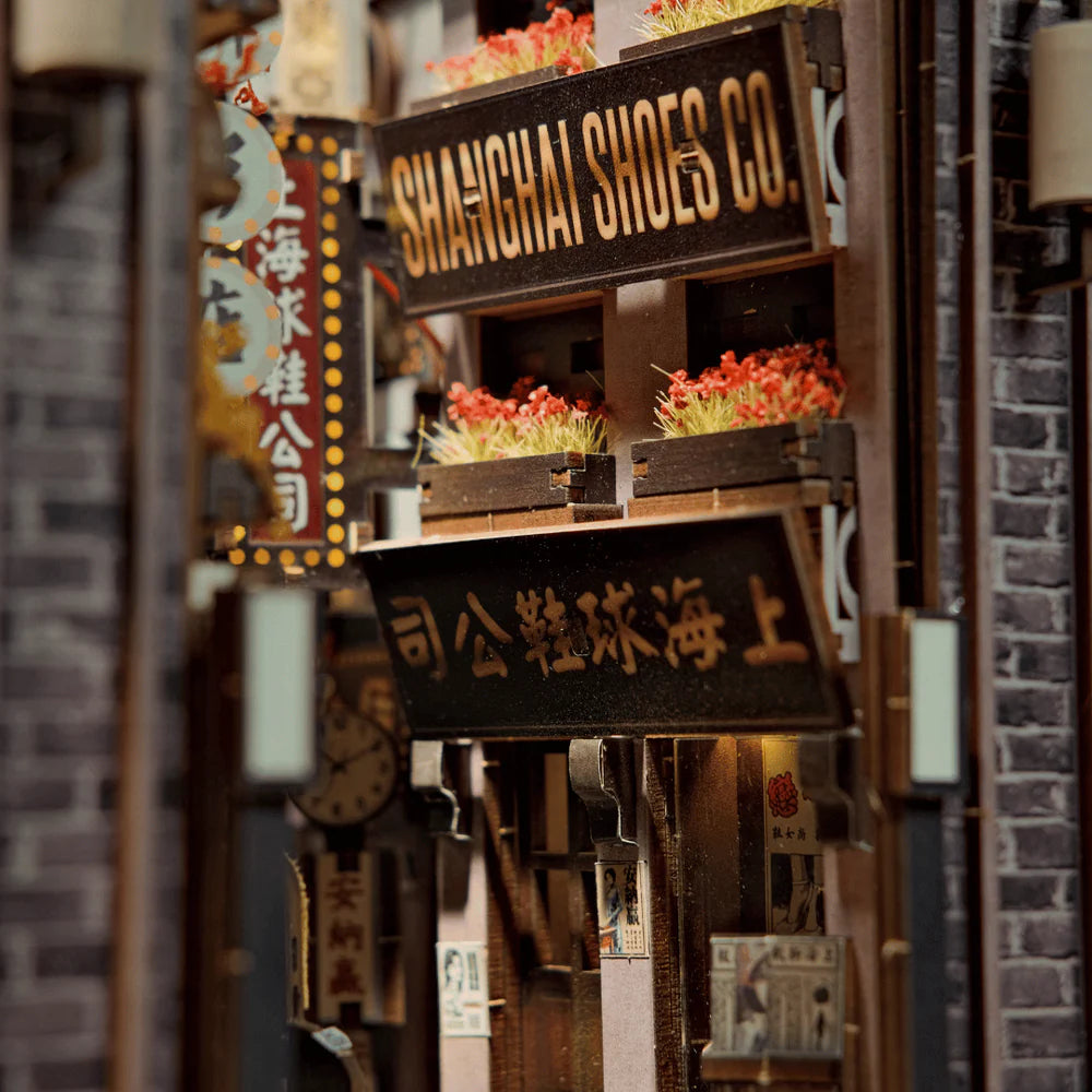 Old Shanghai - Book Nook