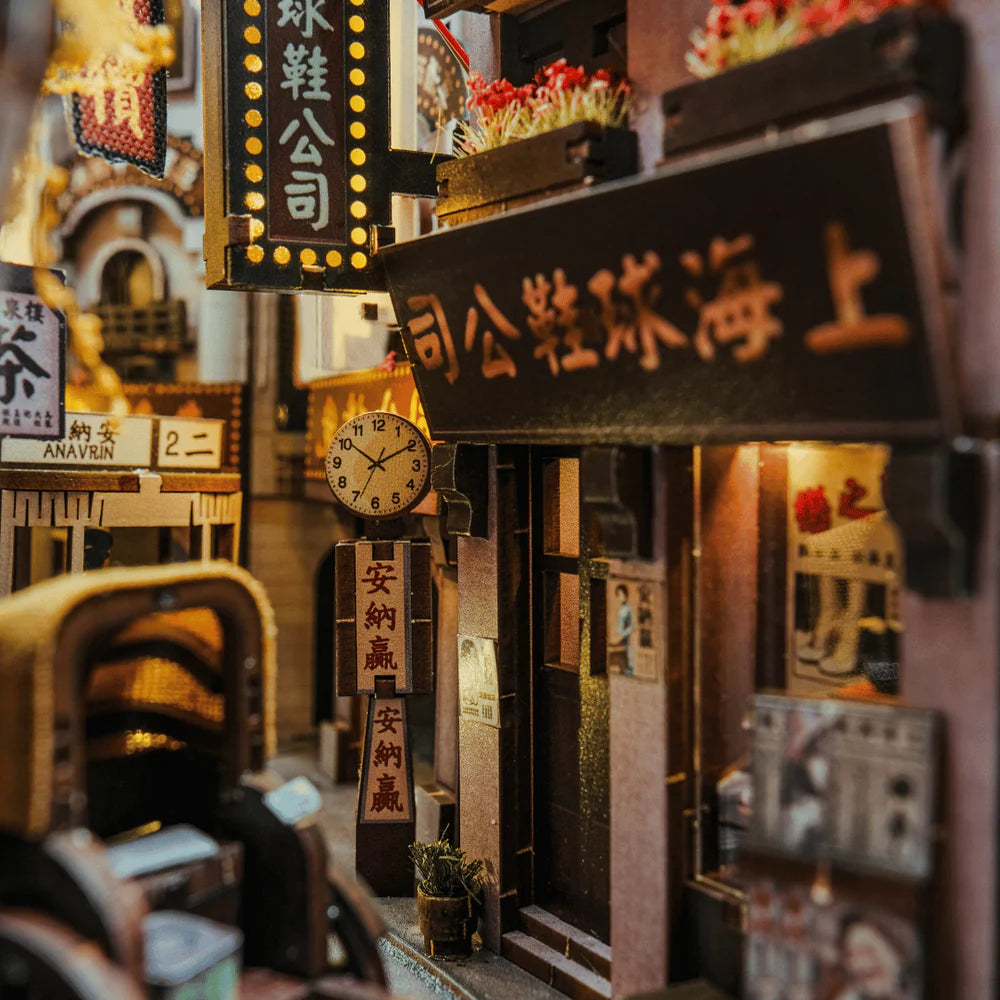 Old Shanghai - Book Nook