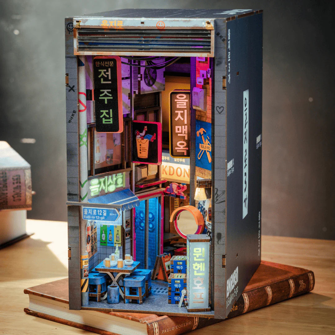 Seoul Hipjiro - Book Nook