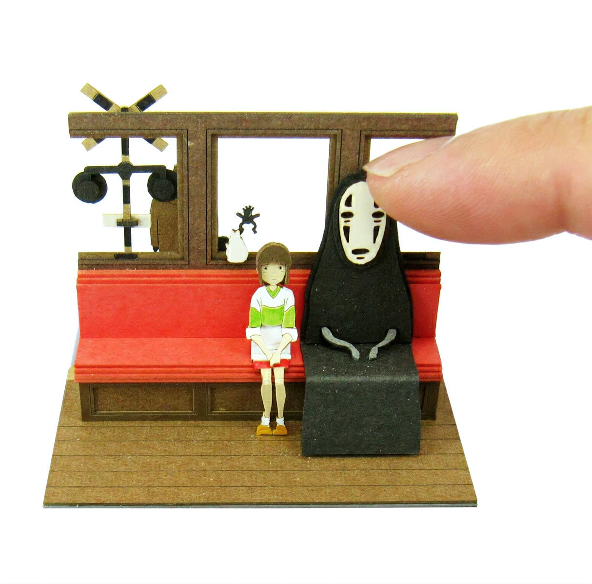 Chihiros Reise ins Zauberland - Die Zugfahrt - Paper Art Box