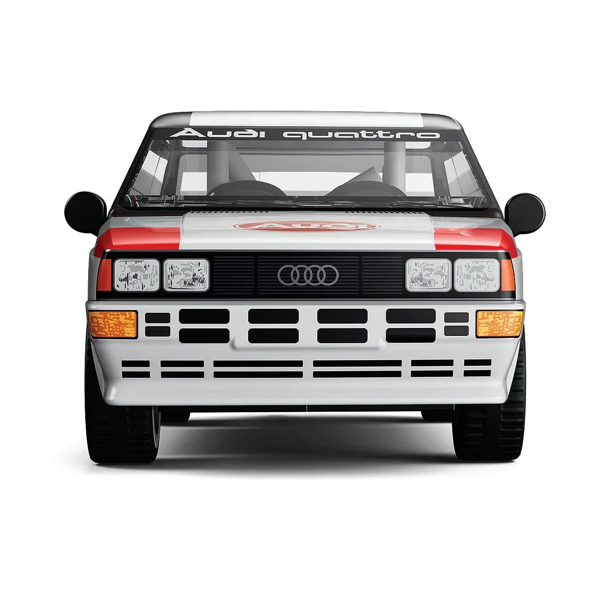 Vorderansicht eines weißen Audi Quattro mit roten und schwarzen Streifen