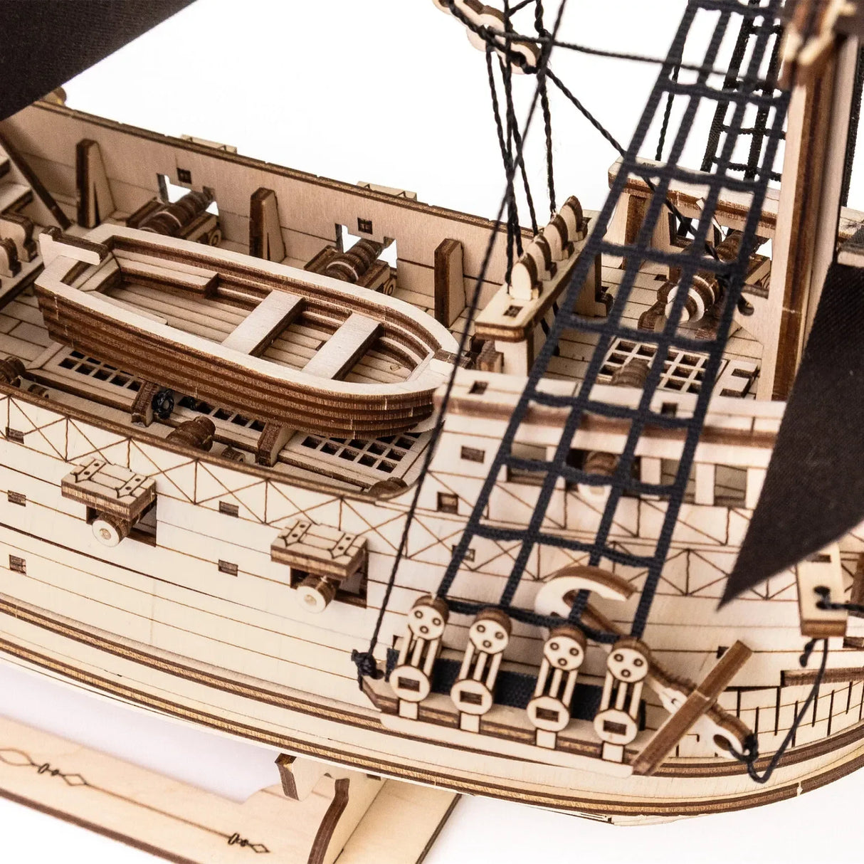 Maquette en bois 3D du trois-mâts « Lord of the Seas »