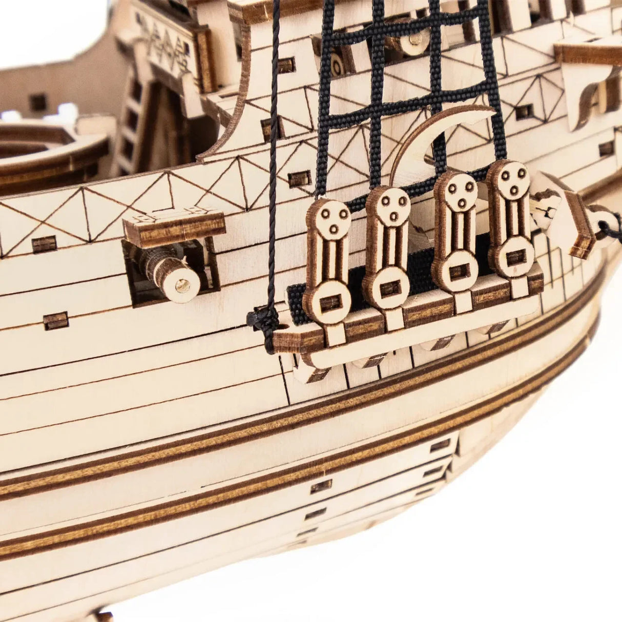 Maquette en bois 3D du trois-mâts « Lord of the Seas »