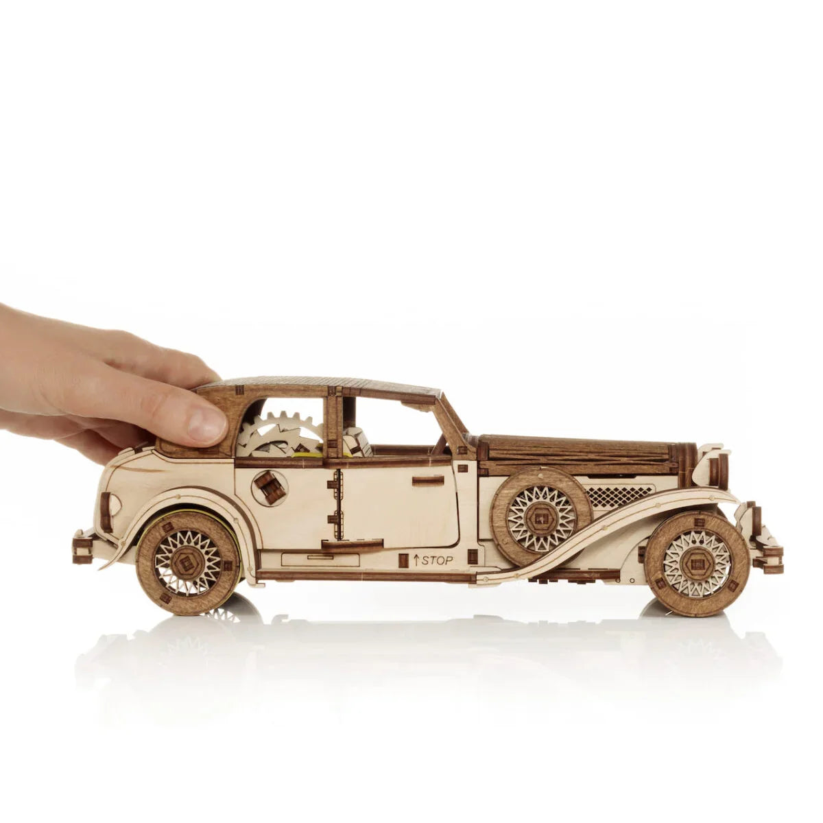 Kit de maquette en bois 3D Ferdinand Oldtimer
