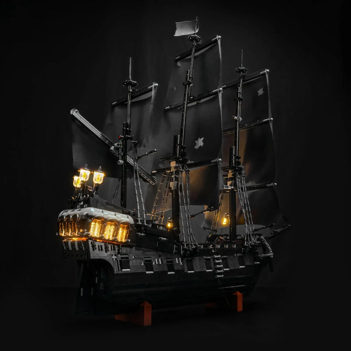 Ensemble d'éclairage LED pour le bateau pirate du capitaine Jack Sparrow LEGO (10365) avec télécommande
