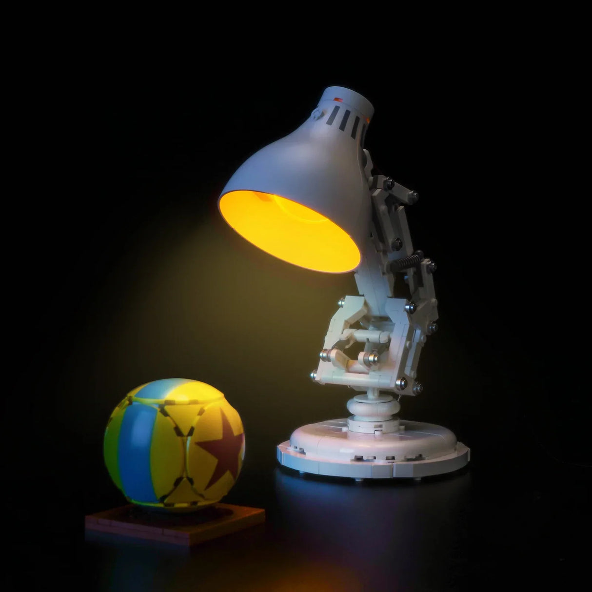 Jeu de lumières LED pour LEGO Disney Pixar Luxo Jr. (21357) avec télécommande