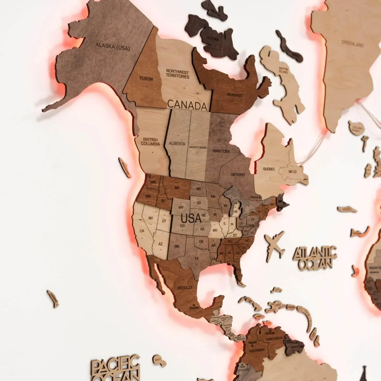 Carte du monde 3D en bois avec éclairage LED - décoration murale - multicolore / XL (120 x 200 cm)