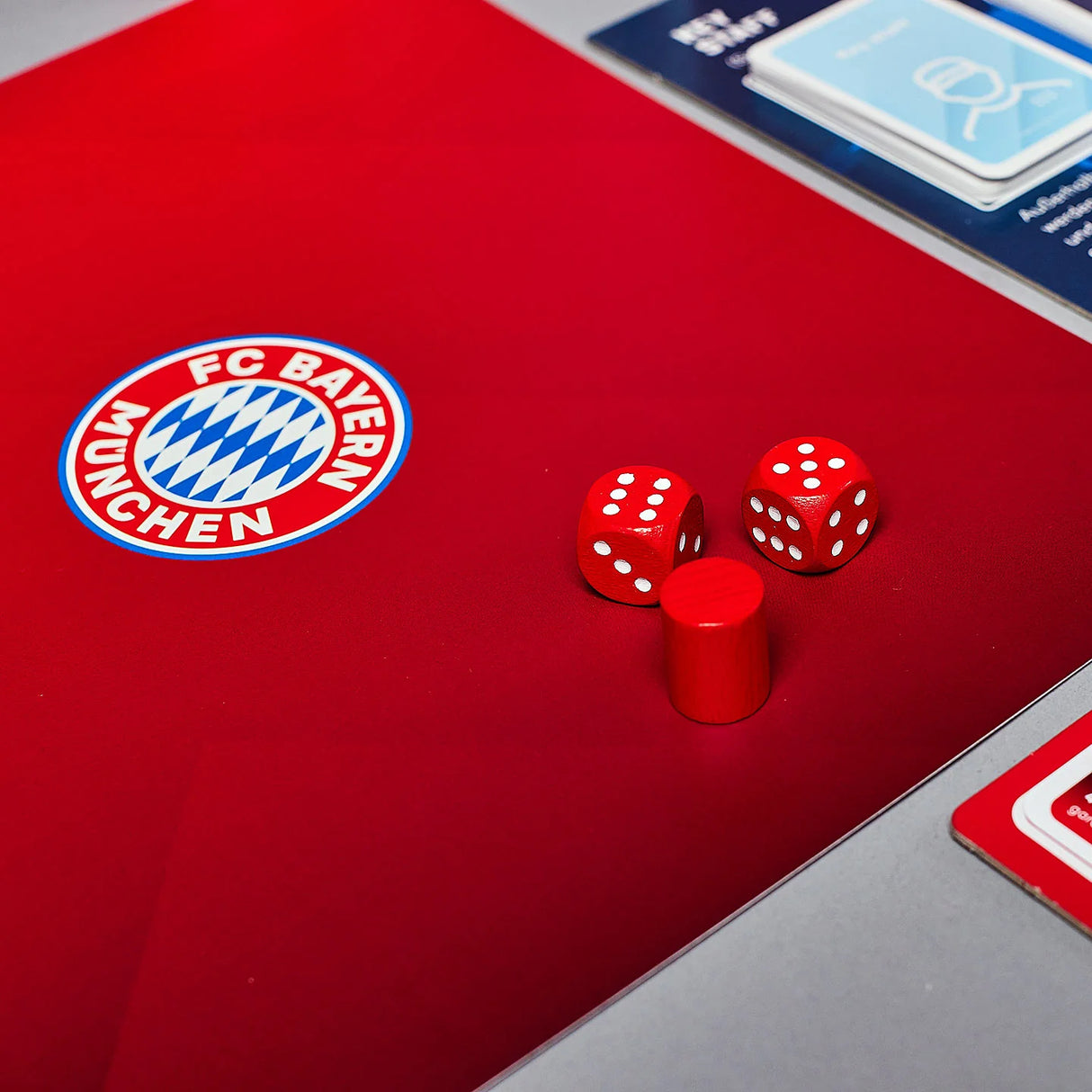 FC Bayern München - Manager Kit - derdealer.ch