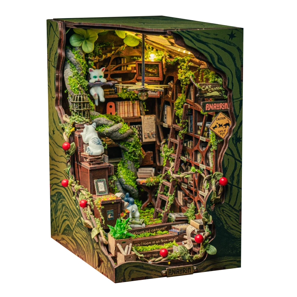 Cats Crossing - Book Nook