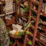 Cats Crossing - Book Nook