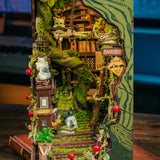 Cats Crossing - Book Nook