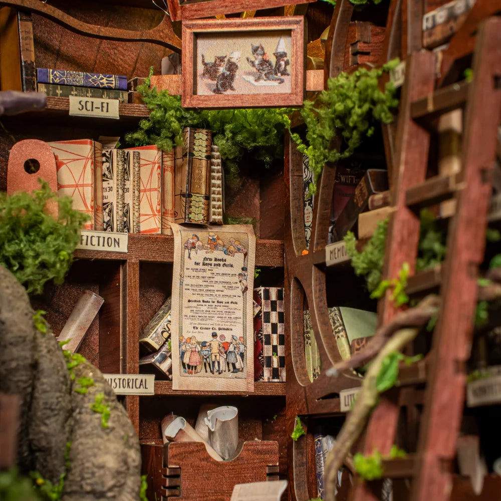 Cats Crossing - Book Nook