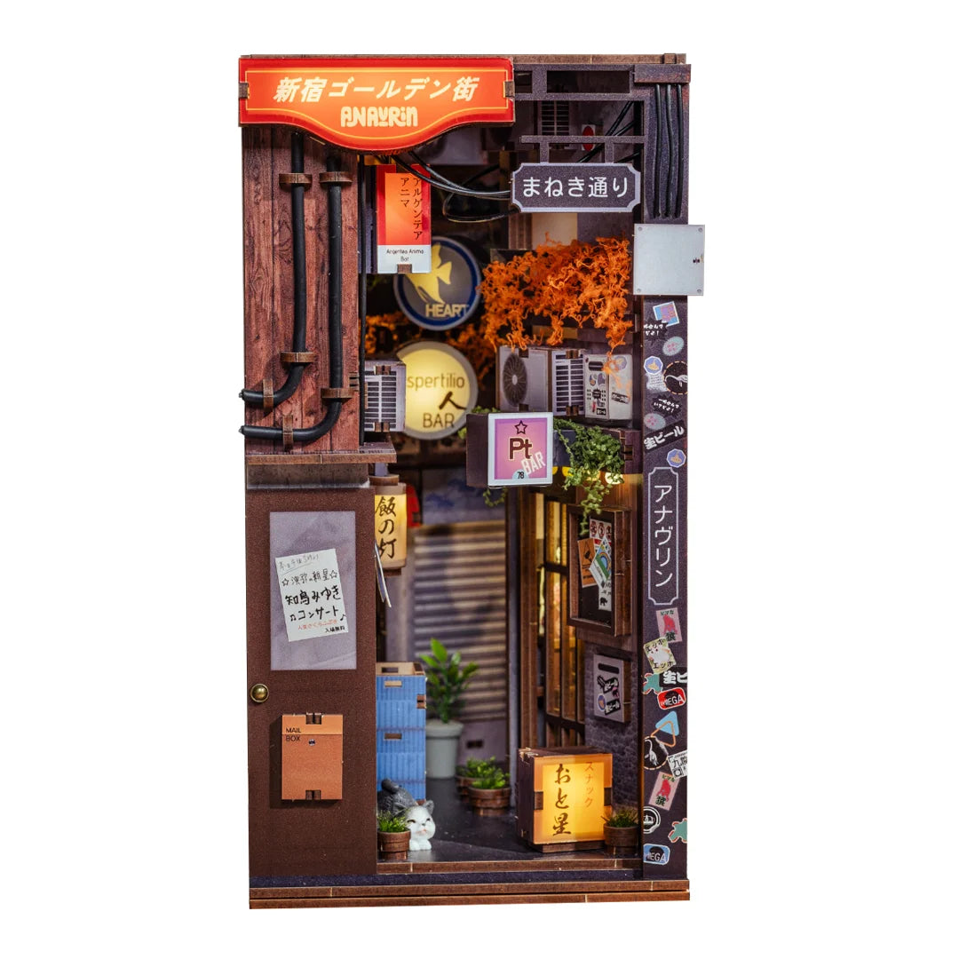 Golden Gai (Shinjuku, Tokyo) - Book Nook