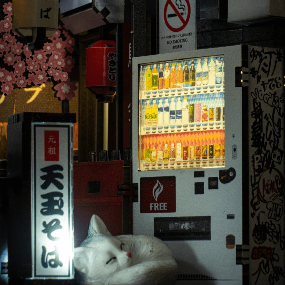 Omoide Yokocho - Book Nook