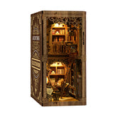 Die antike Büchersammlung - Book Nook