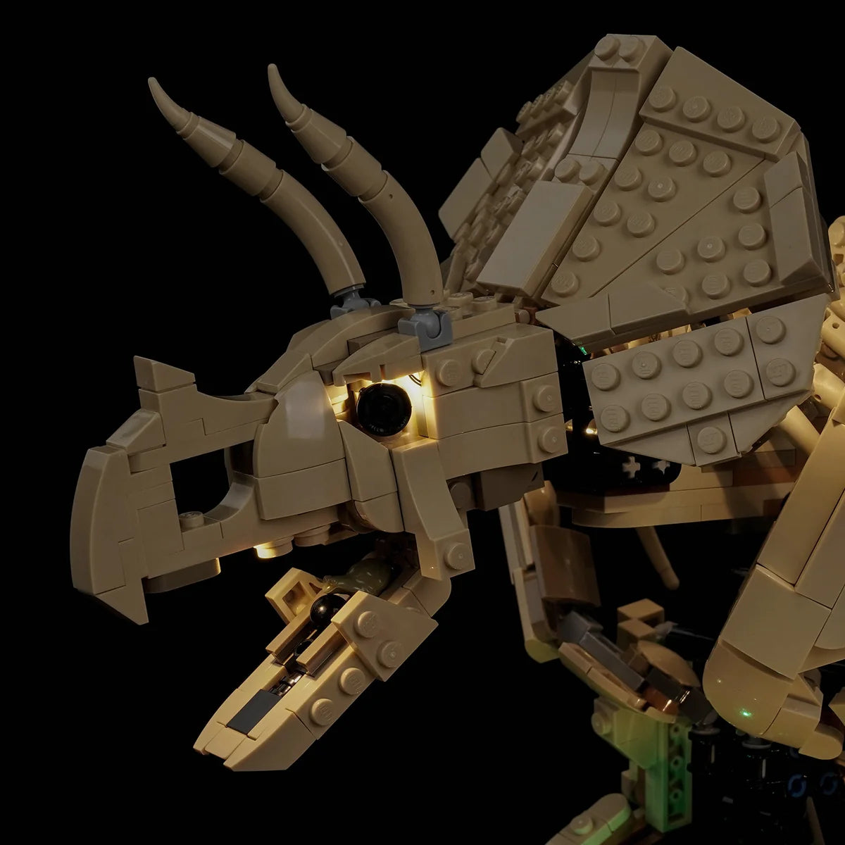 LED Licht Set für LEGO Jurassic World: Dinosaurier-Fossilien: Triceratops (77985) inkl. Fernbedienung