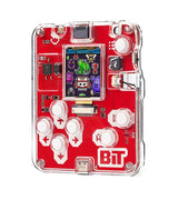 CircuitMess Bit 2.0 Retro-Konsole im Schrägbild mit buntem Pixel-Art-Spiel auf dem Display