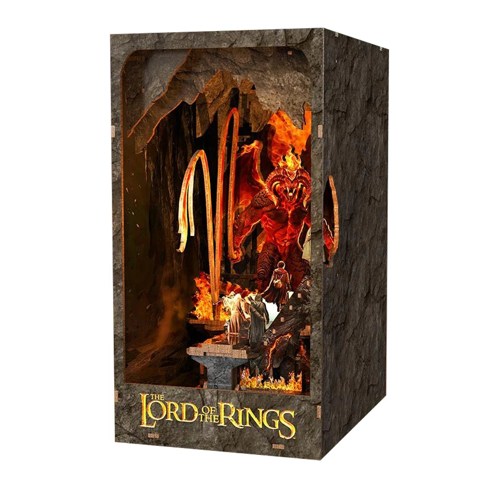 Der Herr der Ringe Book Nook Balrog Bausatz mit Gandalf auf der Brücke von Khazad-dûm und feurigem Balrog in Moria