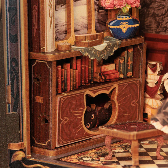 Spielmanufaktur - Die weise Lesekatze - Book Nook