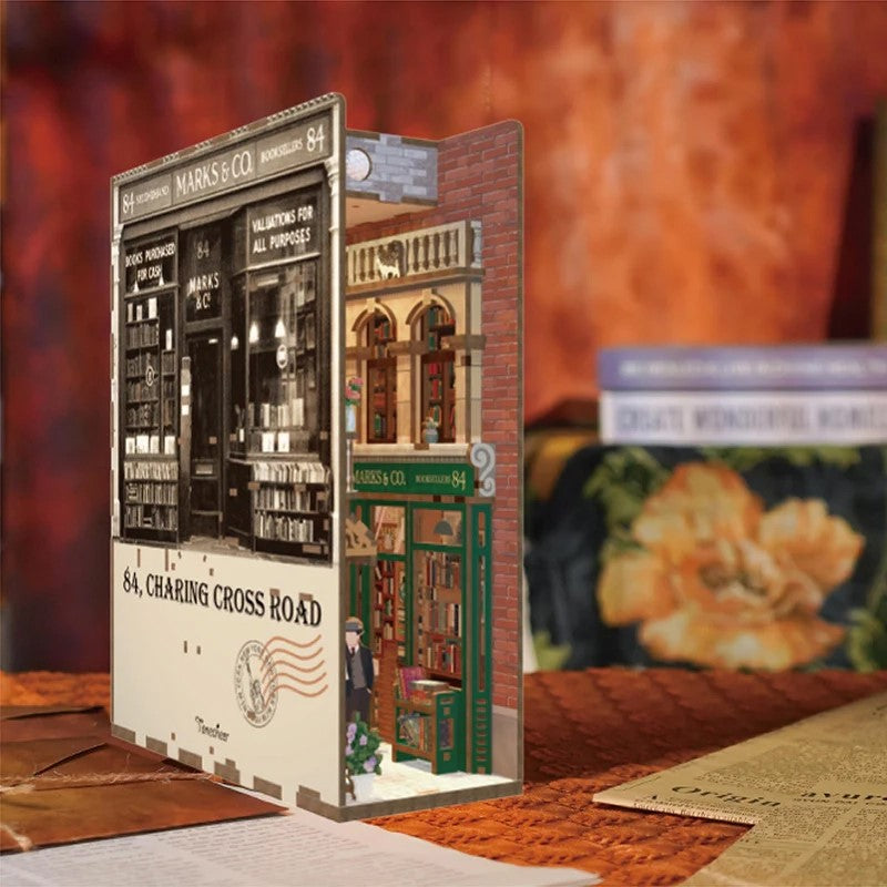 84 Charing Cross Road - Book Nook