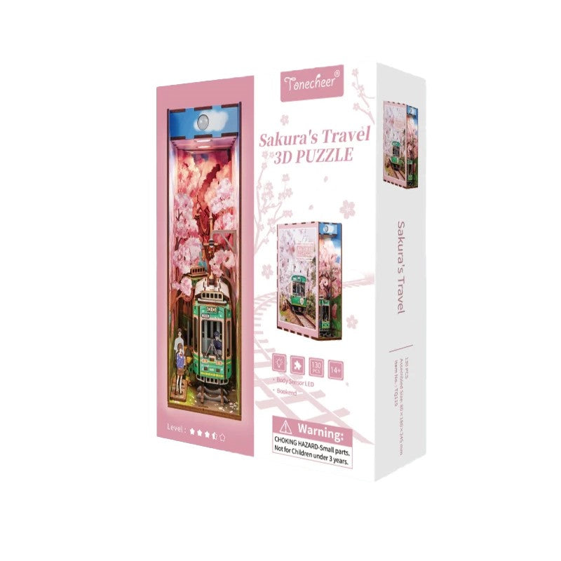 Sakura Travel - Book Nook