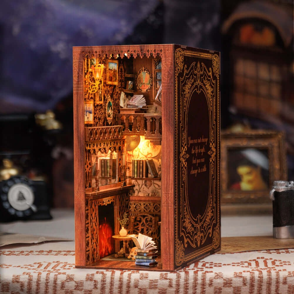 Eternal Bookstore - Book Nook