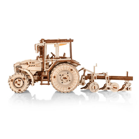 Traktor 82.3 mit Pflug - 3D Holzbausatz