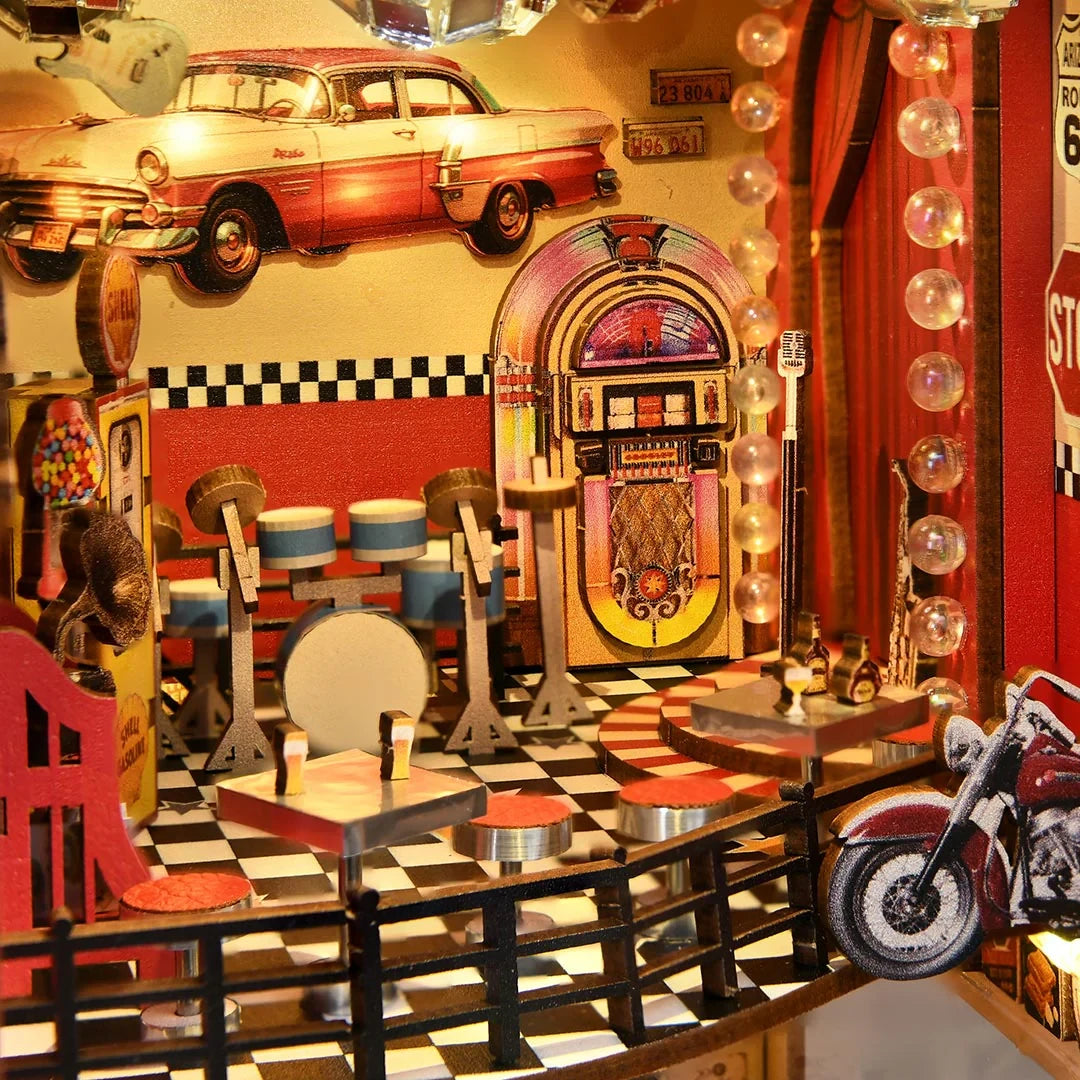 1950s Diner - Book Nook