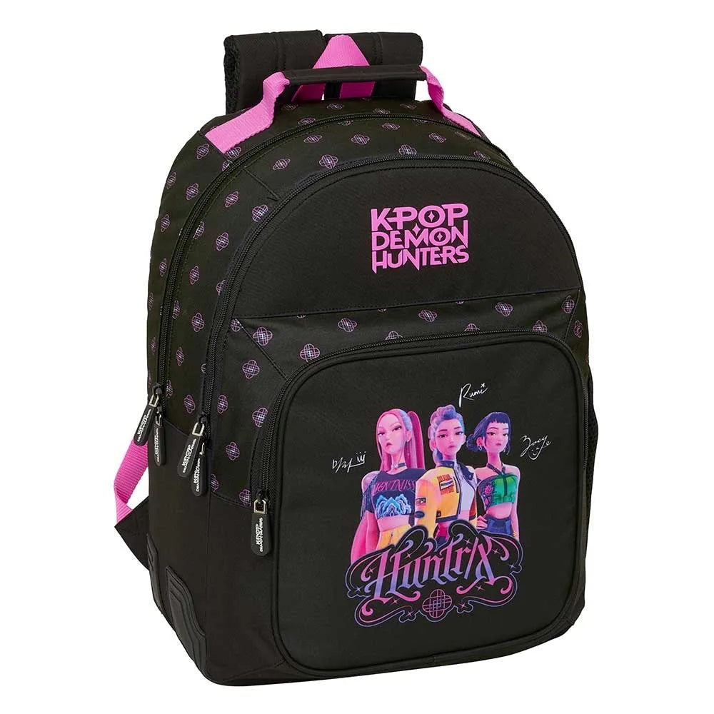 Schwarzer Rucksack mit K-Pop Demon Hunters Logo und drei weiblichen Zeichentrickfiguren