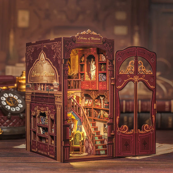 CuteBee - Library of Wisdom - Book Nook