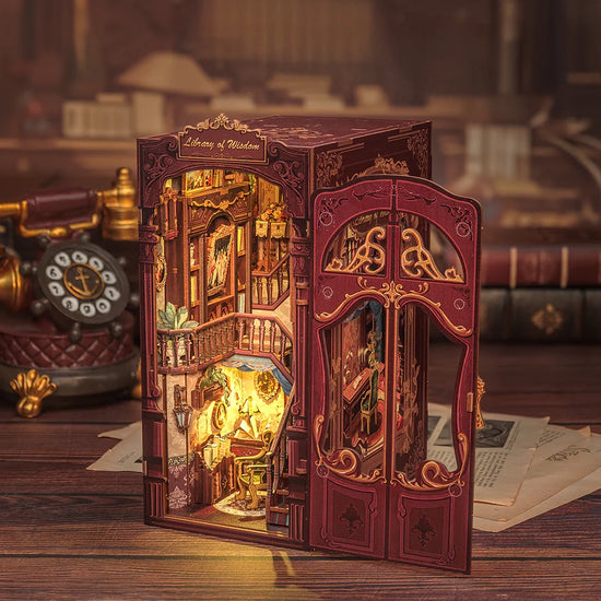 CuteBee - Library of Wisdom - Book Nook