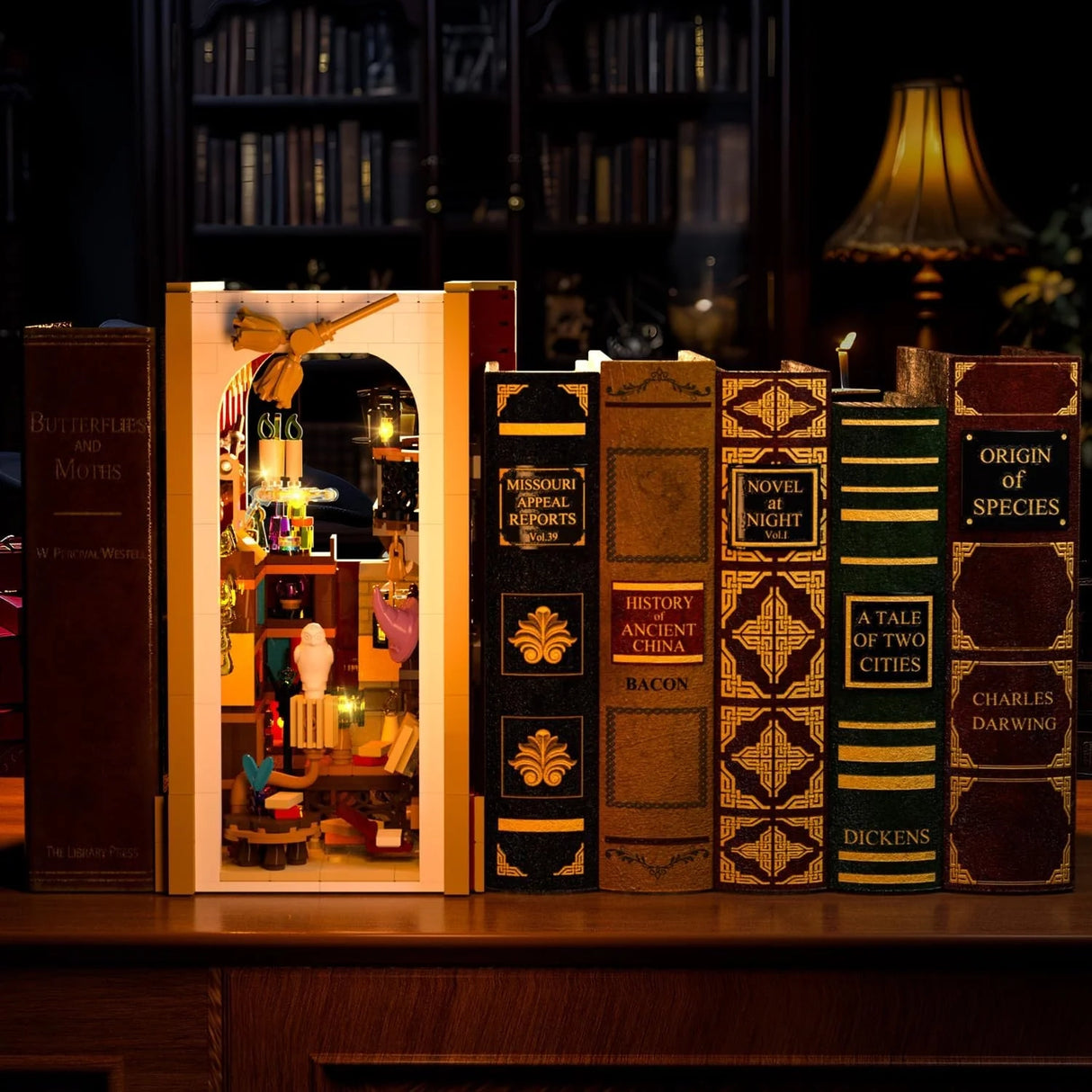 Magic Book Nook - Klemmbausteine