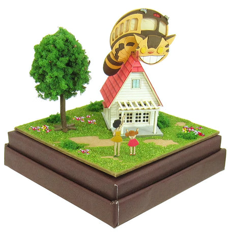 Mein Nachbar Totoro - Das Haus und der Katzenbus - Paper Art Box
