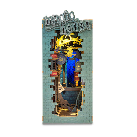 Magic House - Book Nook