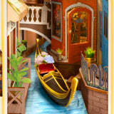 Romantic Venice - Book Nook