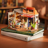 Corner Bookstore - Miniaturhaus