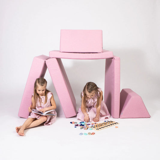 Flexibles Kindersofa rosa und Spielcouch für Kinder