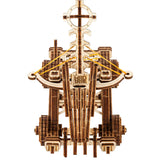 Frontansicht des WoodTrick Dragonskull Katapult 3D-Holzbausatzes mit Gummiband-Spannmechanismus