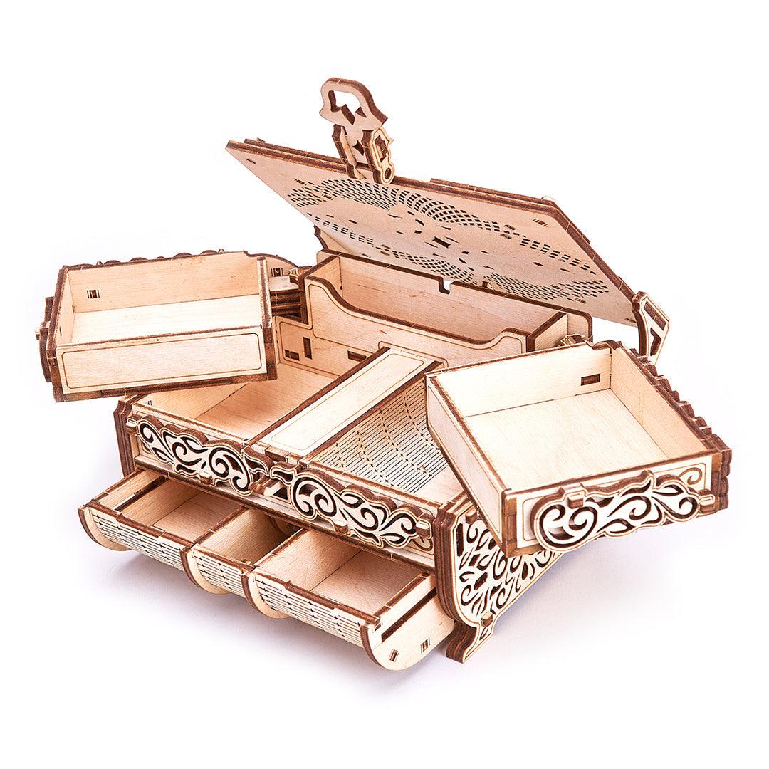 Schatzkiste mit Swarovski®- Schmuck - 3D Holzbausatz - derdealer.ch